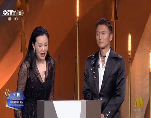 颁奖吃瓜视频,明星同框，幕后吃瓜大揭秘！